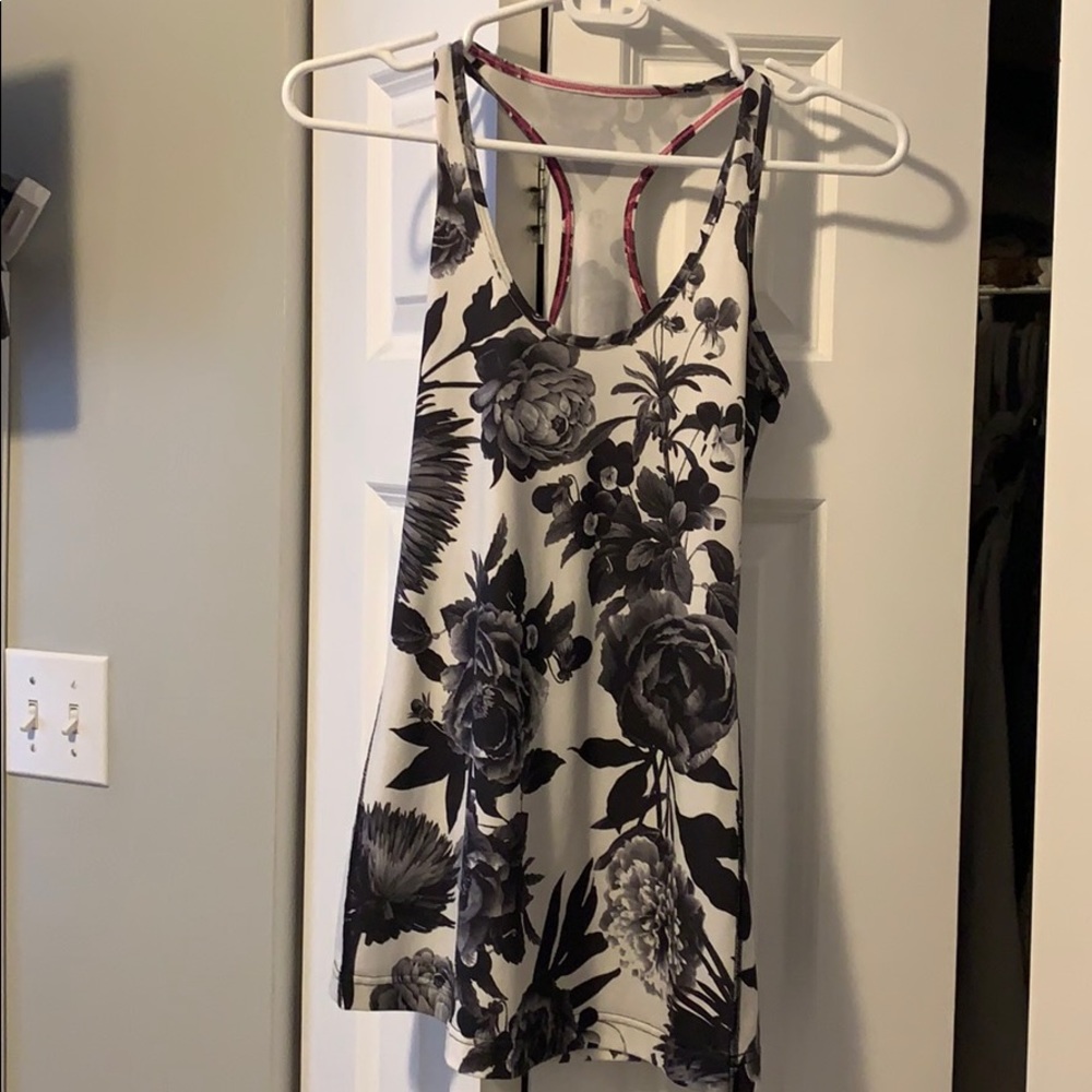 Lululemon racerback work out top